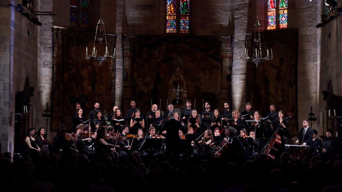 LA LLUM CLOU LA PASQUA