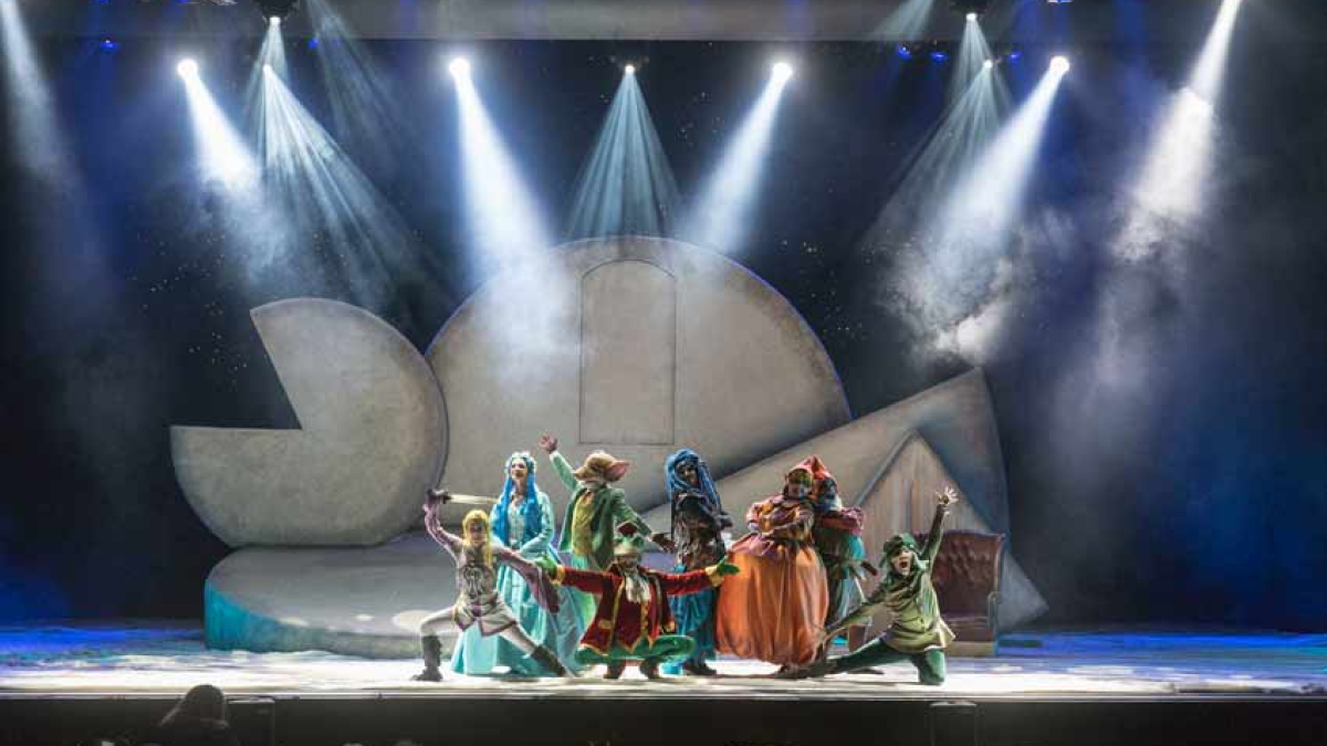 Petits i grans gaudeixen amb Geronimo Stilton a Peralada
