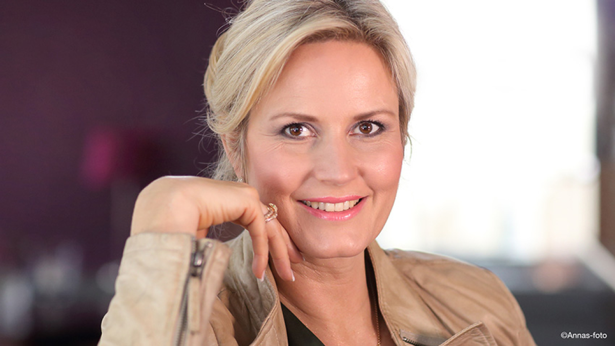 CAMILLA NYLUND POSPOSA EL SEU RECITAL