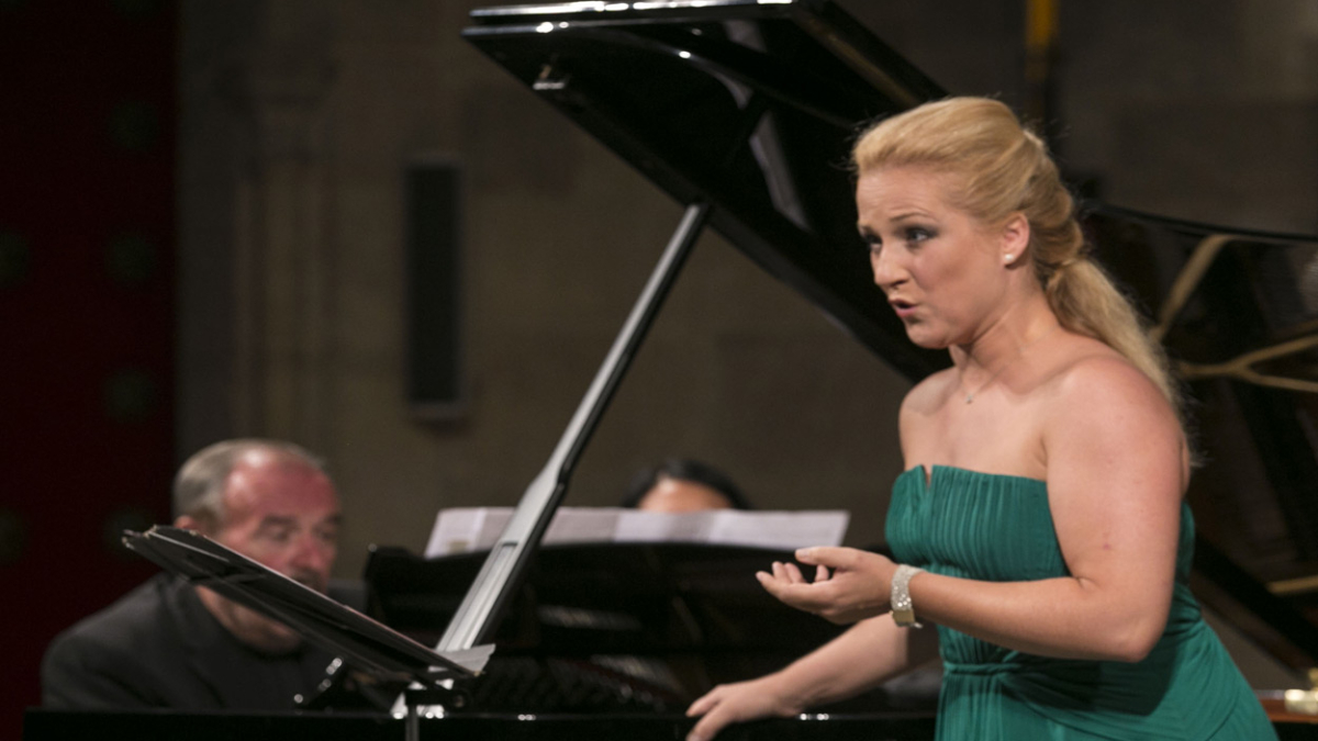 Diana Damrau omple l’Església del Carme del Festival de Peralada amb la seva veu i virtuosisme