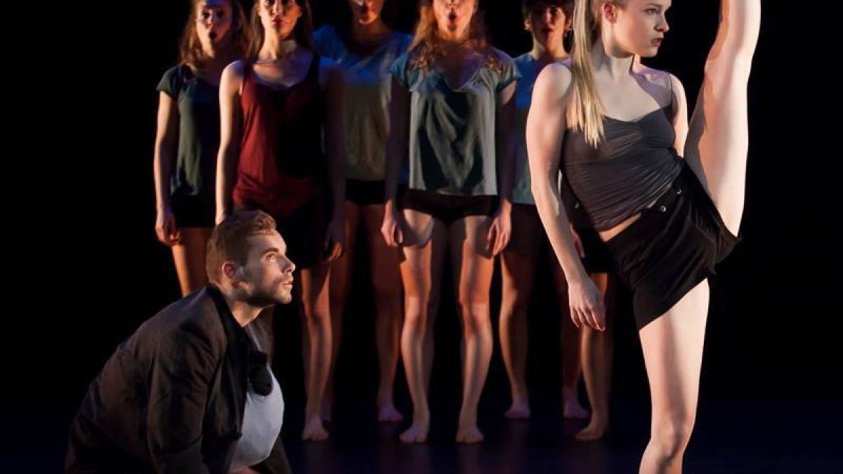 Espectacle de dansa al Palau Robert per a inaugurar el "Festival Castell de Peralada en dansa"