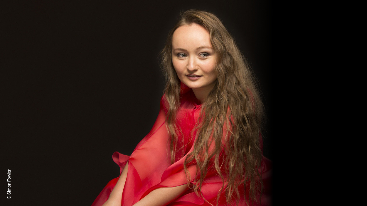 JULIA LEZHNEVA