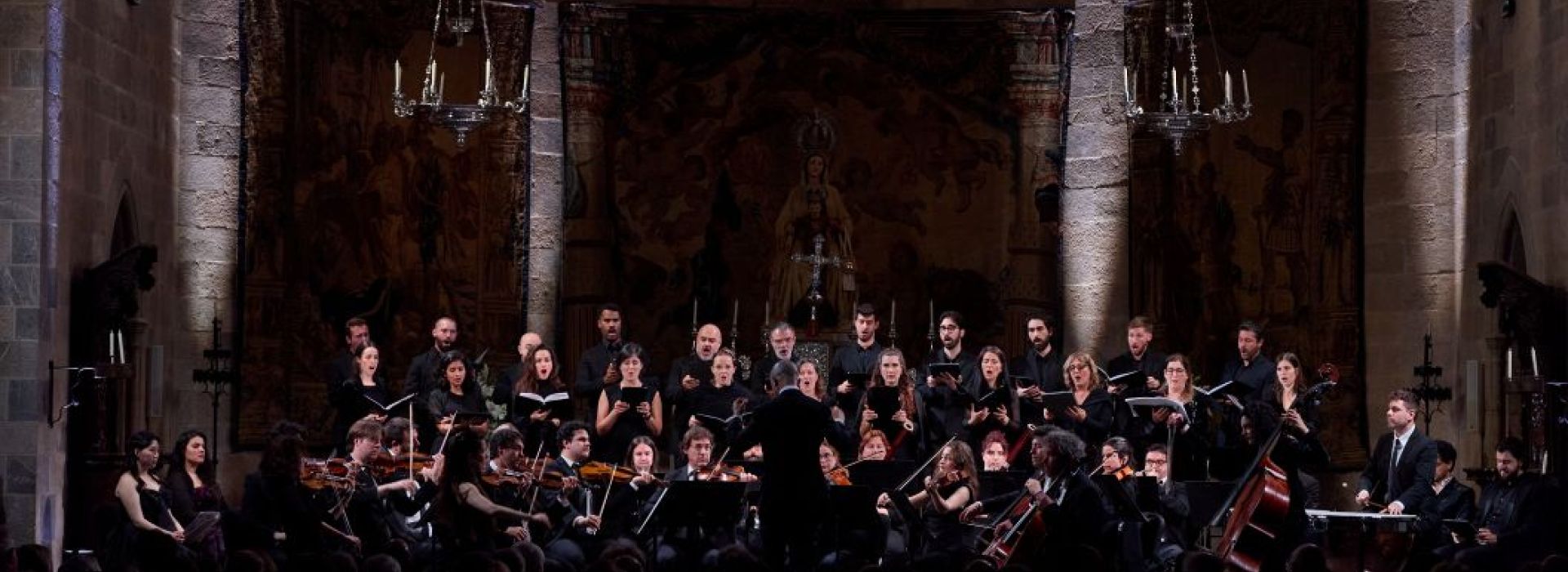 LA LLUM CLOU LA PASQUA