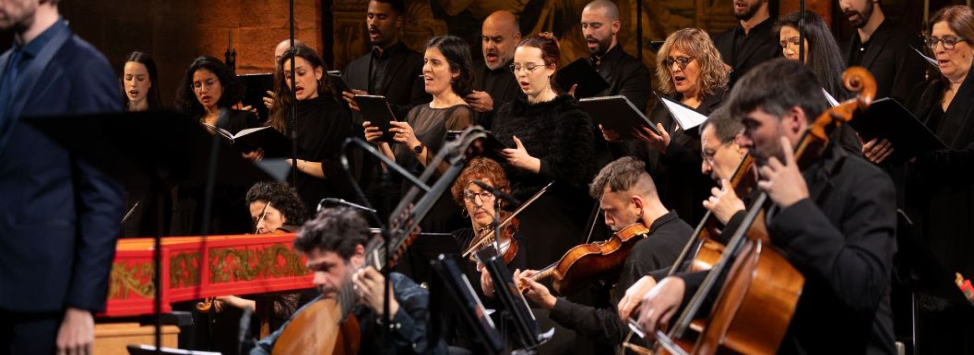 UNA INAUGURACIÓ BRILLANT