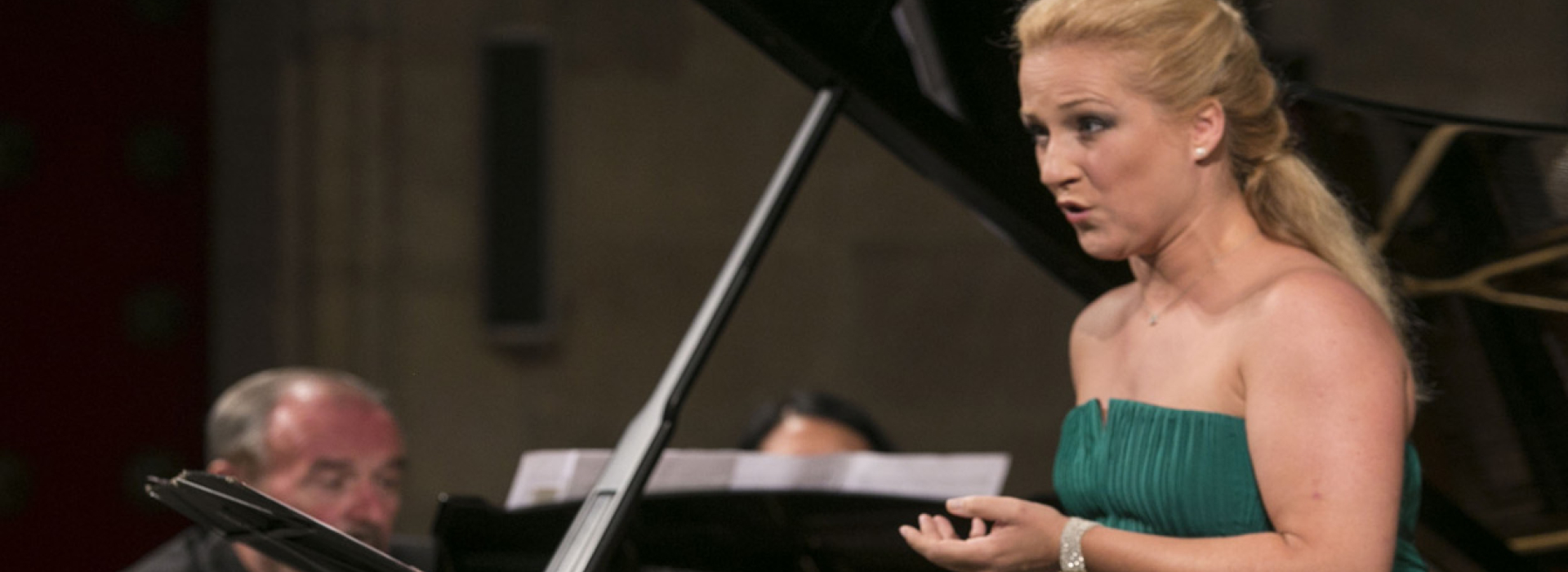 Diana Damrau omple l’Església del Carme del Festival de Peralada amb la seva veu i virtuosisme Diana Damrau omple l’Església del Carme del Festival de Peralada amb la seva veu i virtuosisme